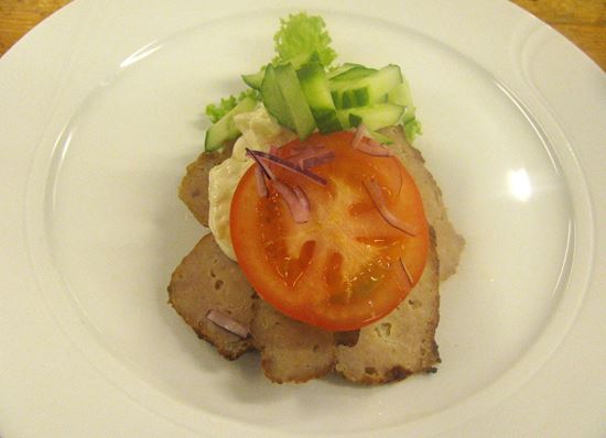 Frikadelle med kartoffelsalat