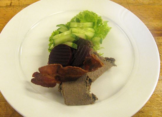 Leverpostej med rødbeder